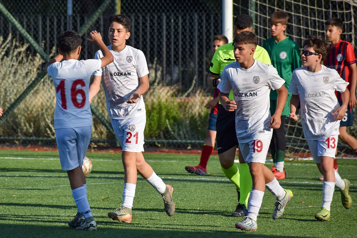 ALTINORDU U13: 11 - İZMİR CORUHLU FK U13: 2