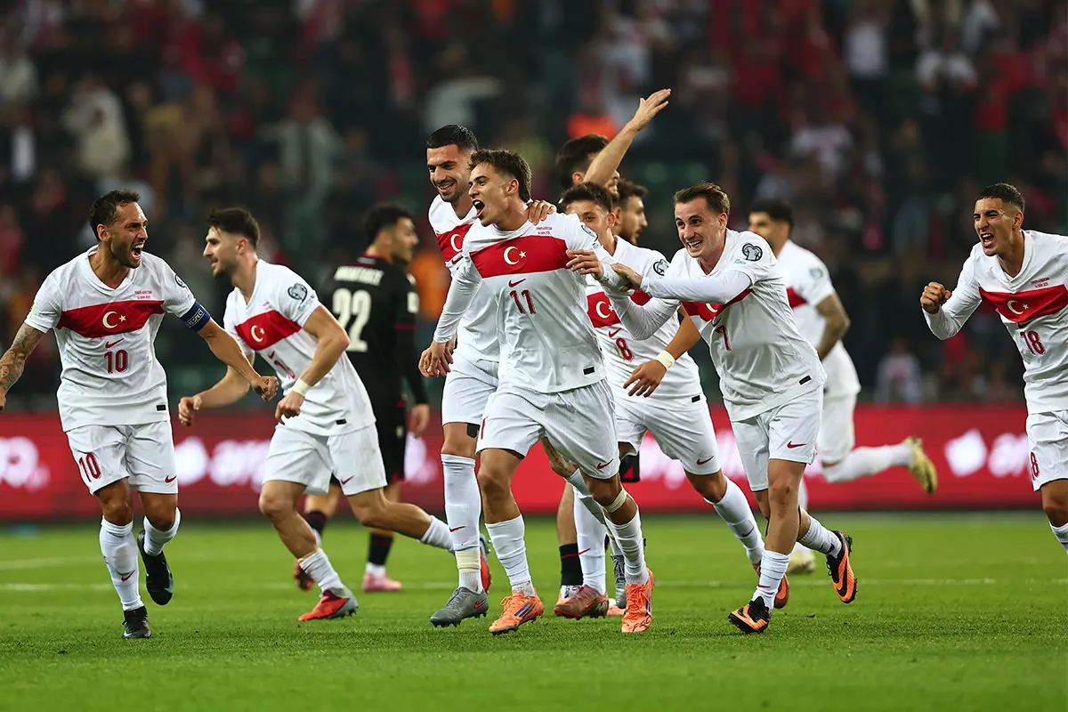 TEBRİKLER BİZİM ÇOCUKLAR